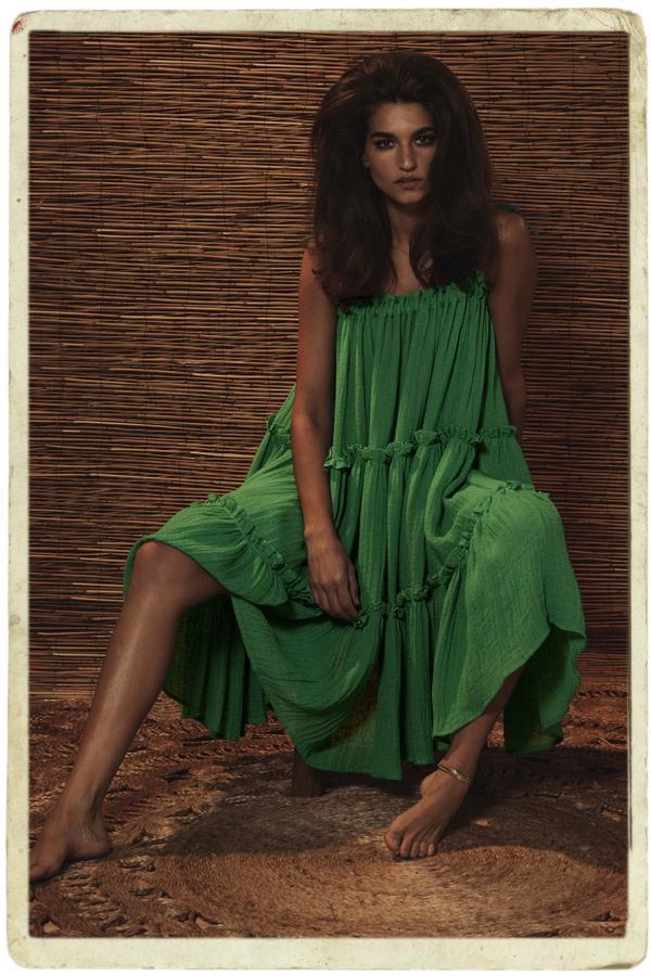 imagen 10 de Lisa Marie Fernández se pone retro, vintage, latina y flamenca para vestir nuestro verano de playa y mar.
