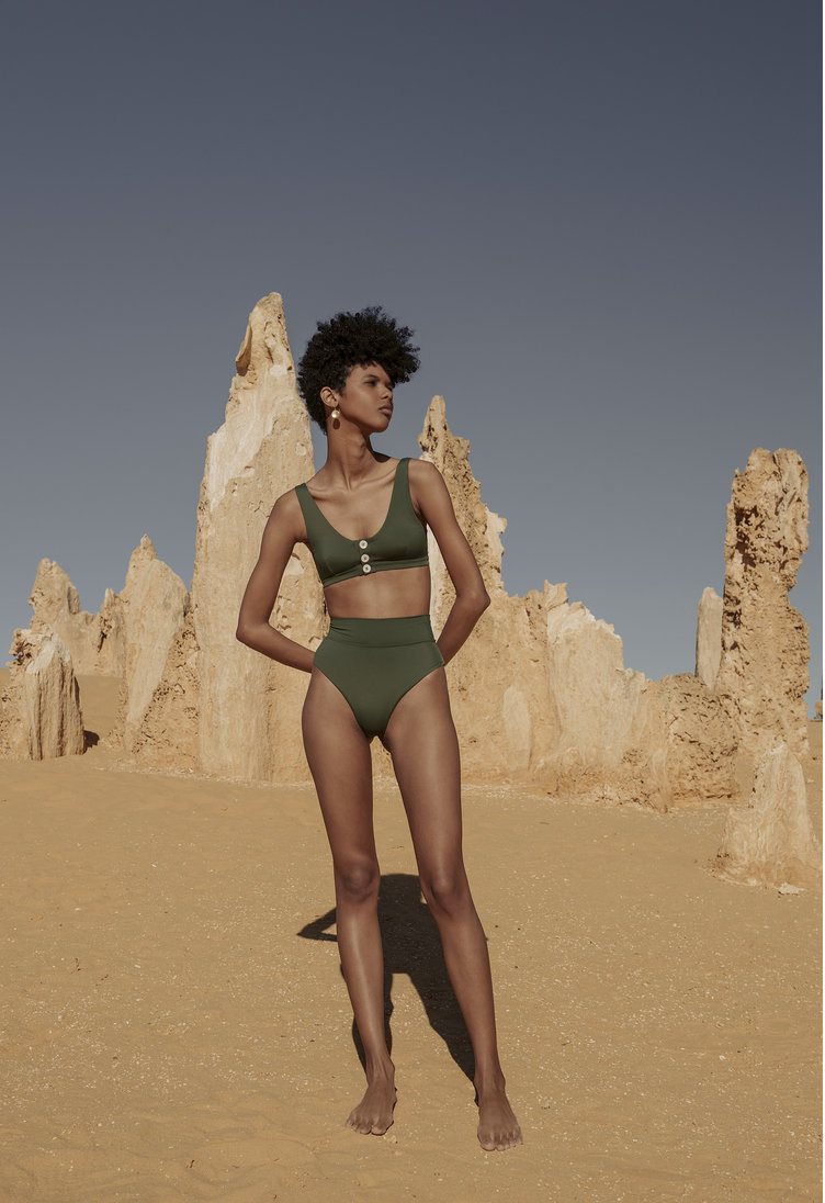imagen 3 de Palm Swimwear presenta bañadores y bikinis con mucho estilo.