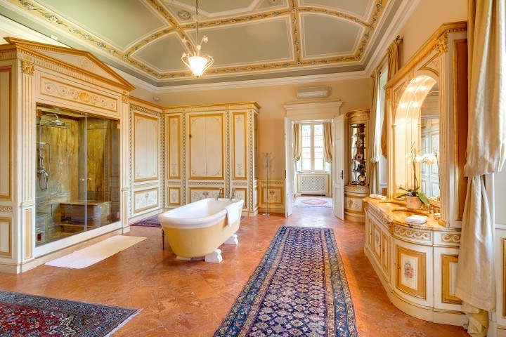 imagen 5 de Villa Passalacqua, vacaciones de auténtico lujo italiano.