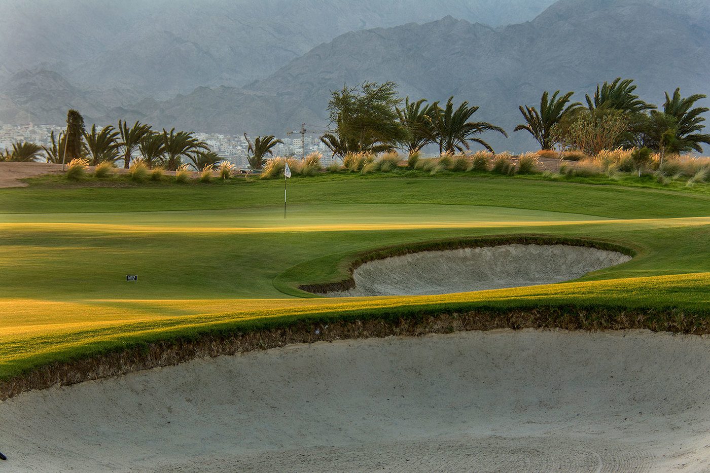 imagen 5 de El club de golf más espectacular del mundo está en Aqaba, Jordania.