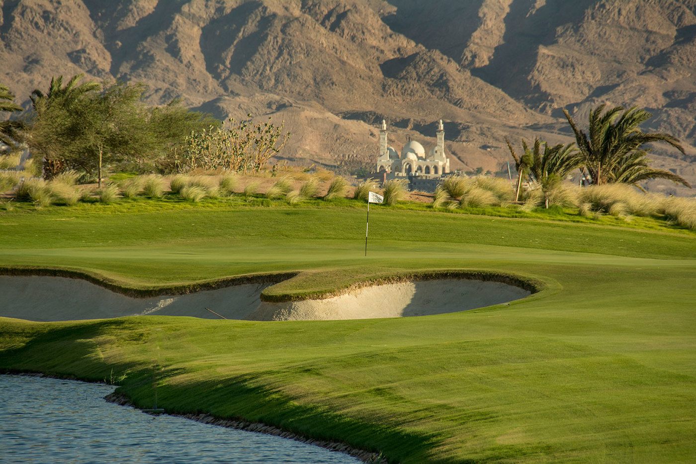 imagen 6 de El club de golf más espectacular del mundo está en Aqaba, Jordania.