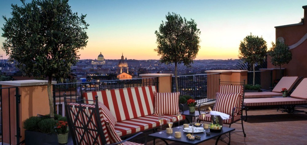 imagen 5 de Hotel de la Ville, un alojamiento para vivir Roma del suelo al cielo.