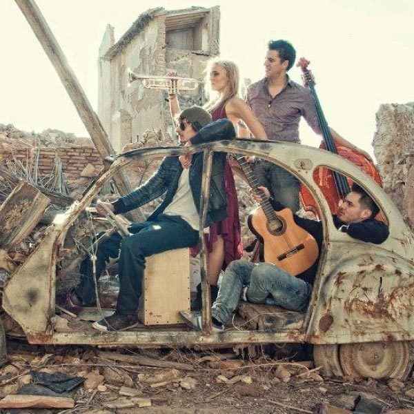 imagen 3 de Primer adelanto del nuevo disco de Jenny And The Mexicats.