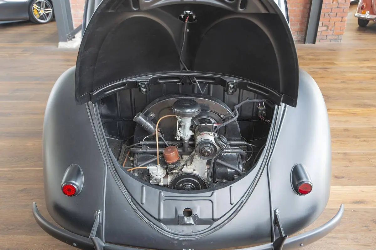 imagen 12 de Ahora que sabemos que Volkswagen no fabricará más Beetle, éste se convierte en pieza de coleccionista.