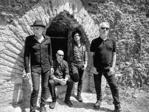 Lagartija Nick escarba en el dolor del conflicto para rescatar una música gloriosa.