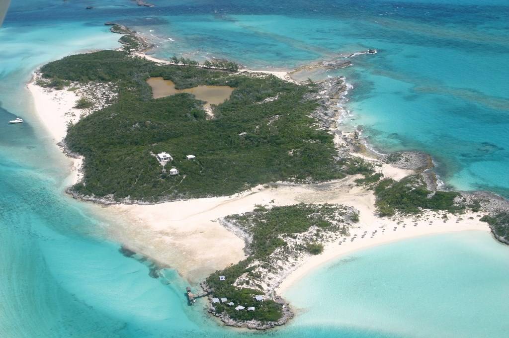 imagen 2 de Saddle Back Cay, una isla privada en las Bahamas que se vende por 10 millones y medio de euros.
