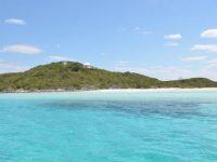 Saddle Back Cay, una isla privada en las Bahamas que se vende por 10 millones y medio de euros.