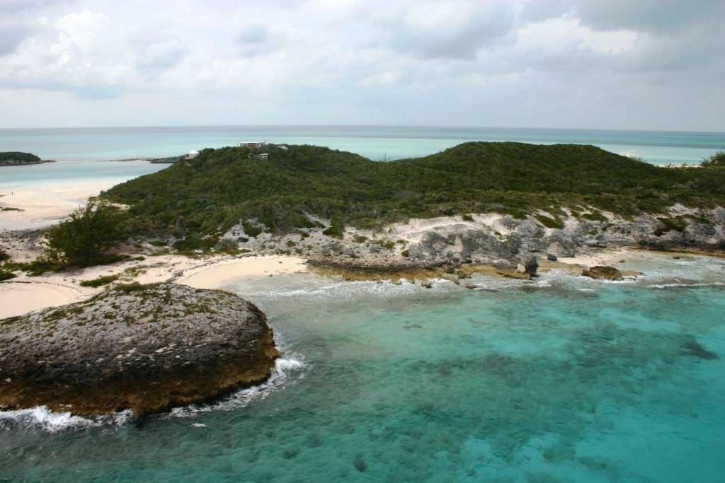 imagen 6 de Saddle Back Cay, una isla privada en las Bahamas que se vende por 10 millones y medio de euros.