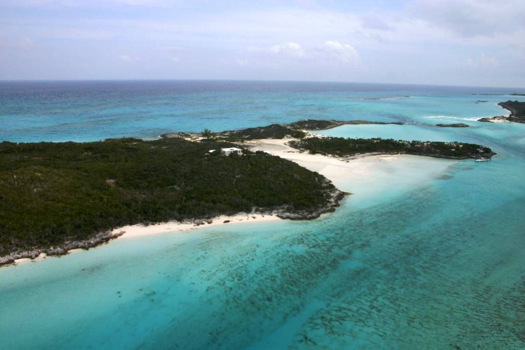 imagen 5 de Saddle Back Cay, una isla privada en las Bahamas que se vende por 10 millones y medio de euros.