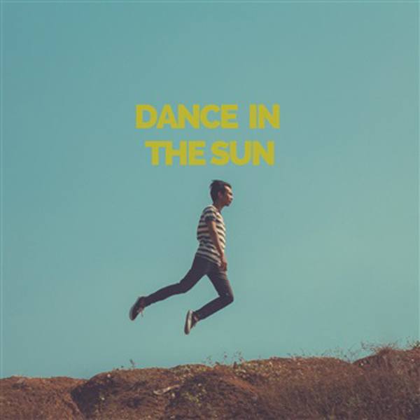 imagen 4 de Single veraniego de Sarah Slaton que nos propone bailar en el sol.