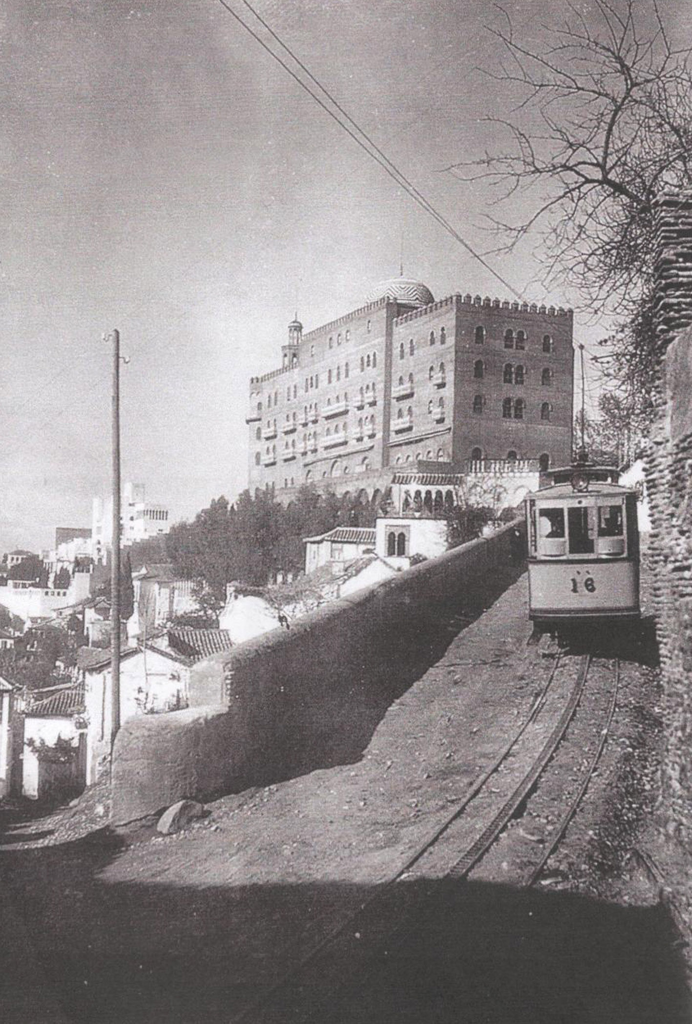 imagen 17 de Alhambra Palace, el hotel de cinco estrellas más antiguo de España.