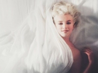 Christie’s te mete, subasta mediante, en la cama con Marilyn Monroe.