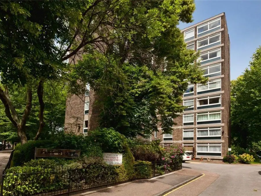 Ilchester Place, London W14