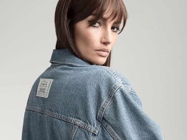 Lily Aldridge presenta sus Levi’s Made & Crafted.