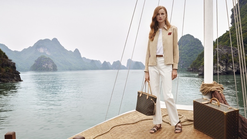 imagen 7 de Louis Vuitton envuelve sus nuevas propuestas en el encanto de Vietnam.