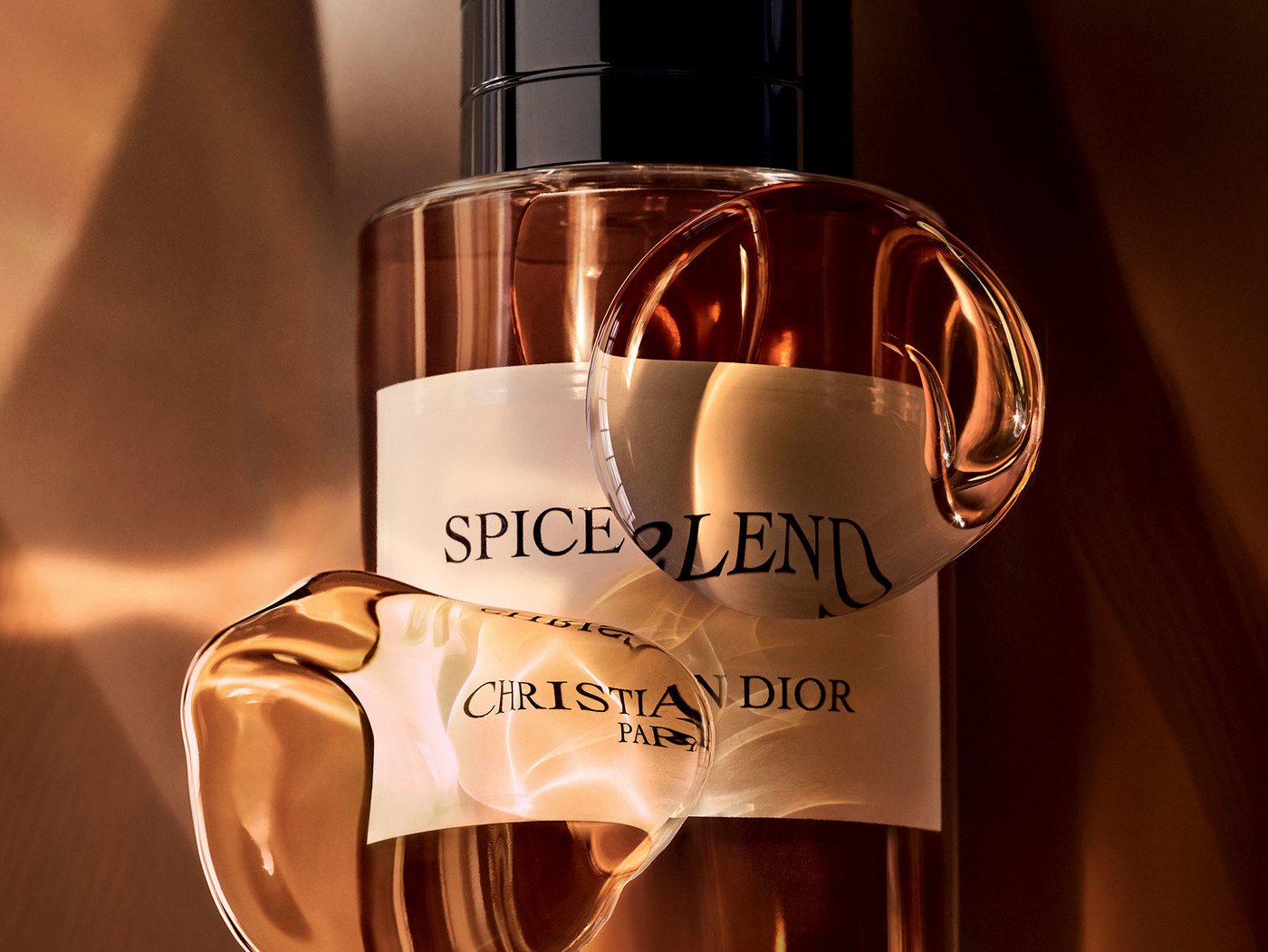 imagen 2 de Spice Blend, el nuevo viaje imaginario y aromático de Dior.