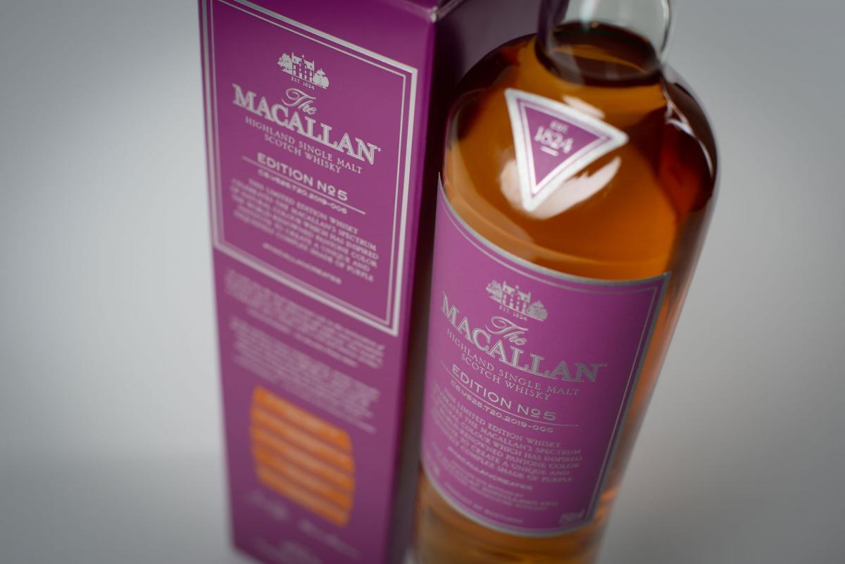 imagen 5 de The Macallan Edition N.5, la cara espirituosa del color púrpura.