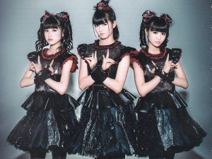 Las niponas Babymetal ponen el metal Manga por hombro.
