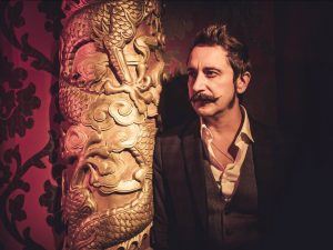 Litus, miembro de la banda que cada noche acompaña a Buenafuente, tiene nuevo disco.