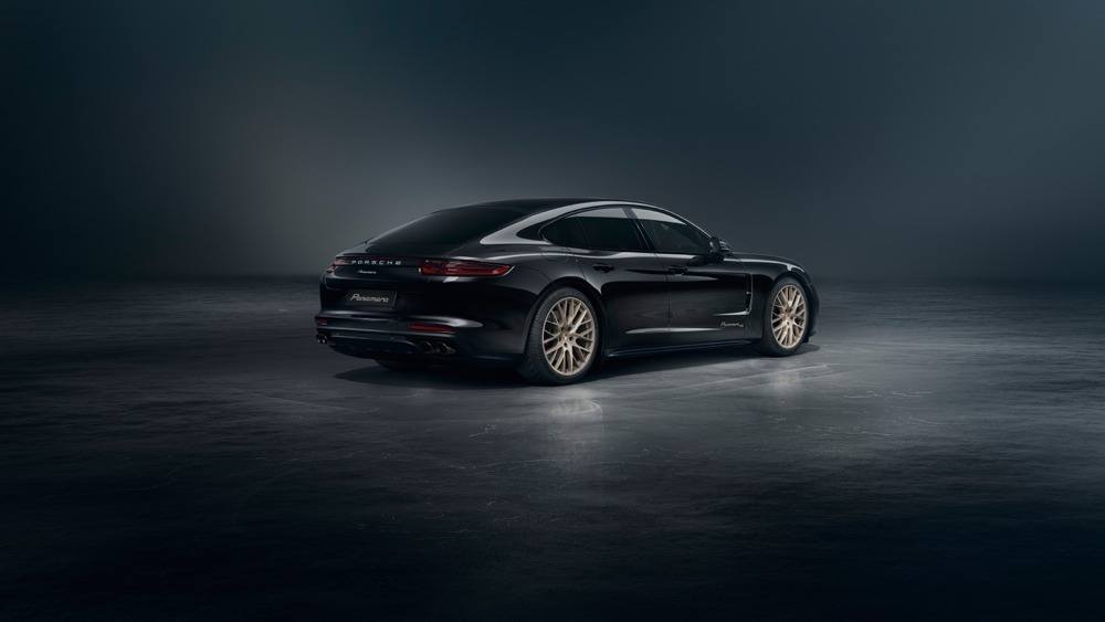 imagen 3 de Porsche Panamera 10 Years Edition, un coche de lujo y un aniversario redondo.