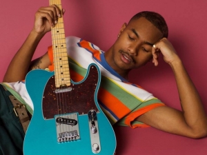 Steve Lacy hace una demostración de falsete en uno de los cortes más pegadizos de su disco de debut.