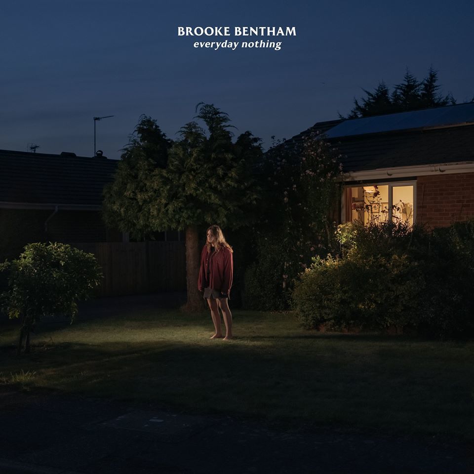 imagen 2 de Brooke Bentham anuncia álbum de debut y comparte su nuevo single.