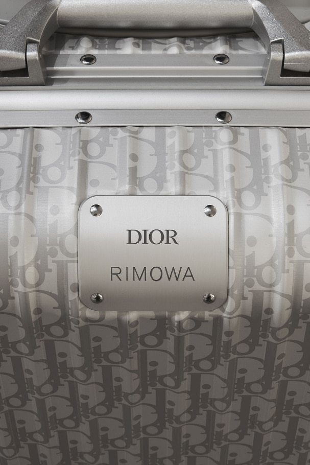 imagen 9 de Dior y Romowa se alían para presentarnos una nueva colección de maletas.