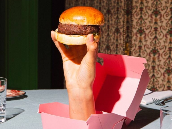 Emilia Burger, el glamour hecho hamburguesa por Gucci y Massimo Bottura.