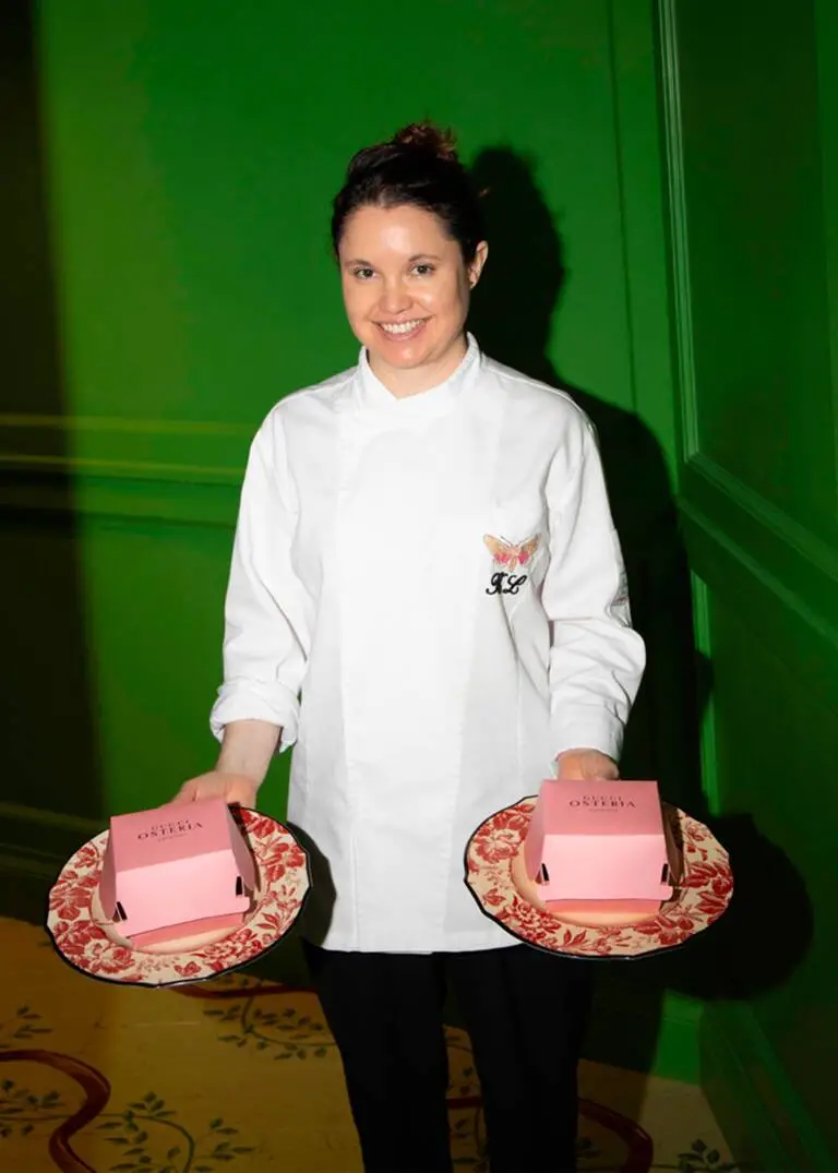 imagen 7 de Emilia Burger, el glamour hecho hamburguesa por Gucci y Massimo Bottura.