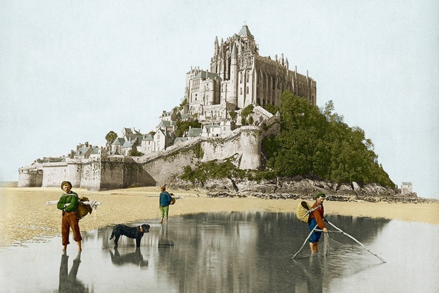 imagen 8 de Taschen evoca la Francia del cambio de siglo.