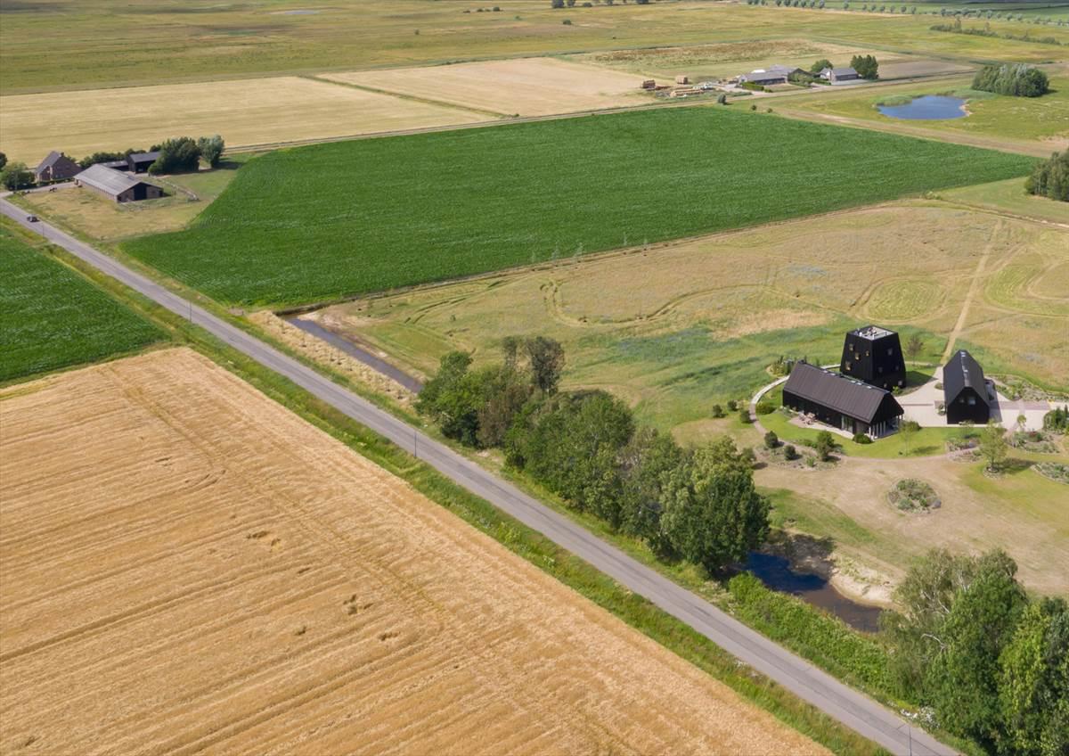 imagen 12 de Villa Vught, la versión moderna de una casa rural holandesa.