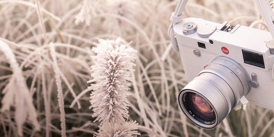 Blanca Navidad con una cámara Leica en edición limitada (y blanca).