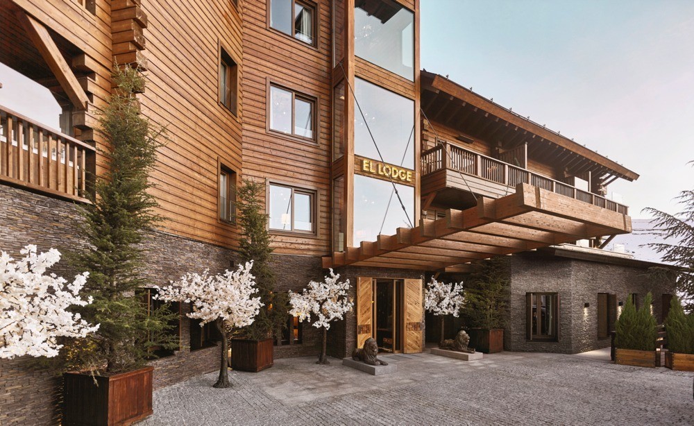 imagen 1 de El Lodge SKI & SPA, un magnífico hotel boutique a pie de pista en Sierra Nevada.