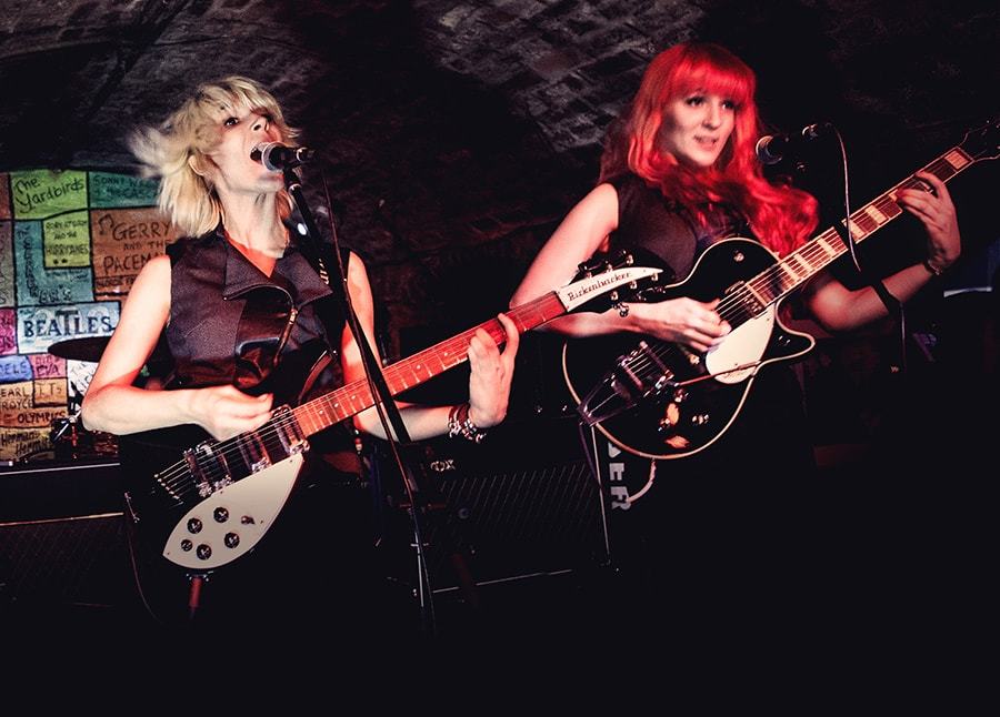 imagen 4 de The MonaLisa Twins recrean con sus voces un villancico tradicional.