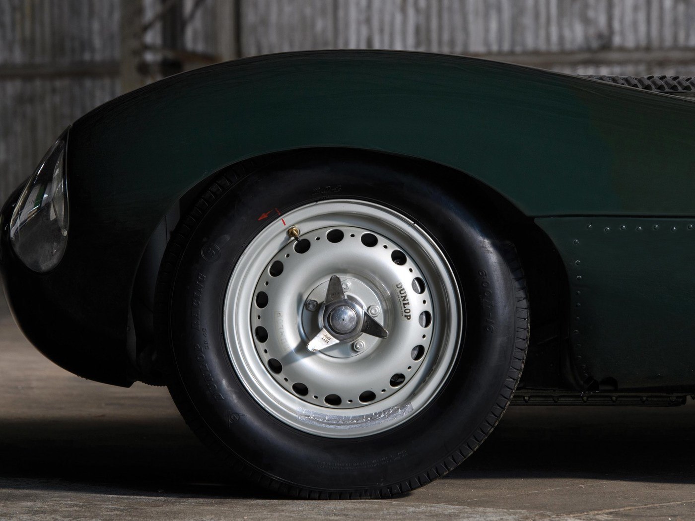 imagen 13 de A subasta el mítico Jaguar D-Type de Richard Attwood.