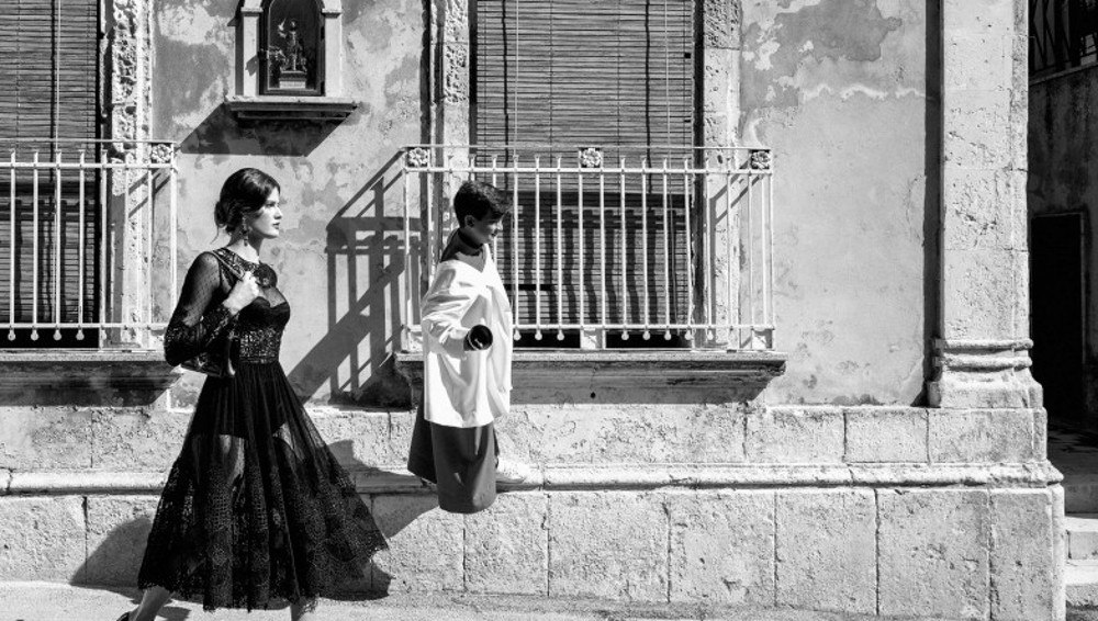 imagen 4 de ¿El negro es el color del verano? Dolce & Gabbana lo reivindican.