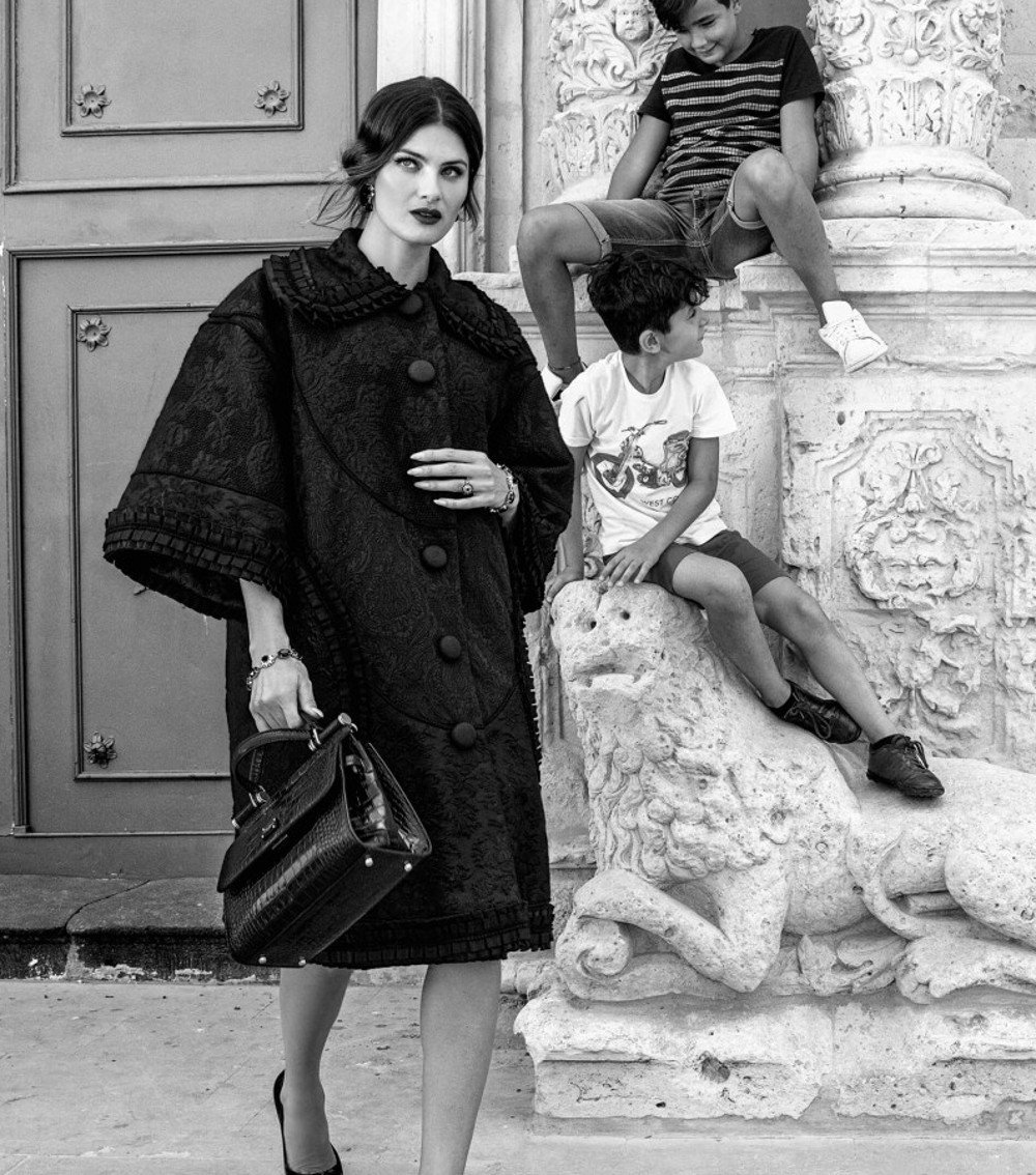 imagen 12 de ¿El negro es el color del verano? Dolce & Gabbana lo reivindican.