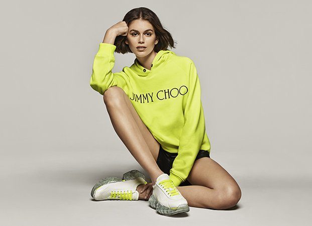 imagen 2 de Kaia Gerber presenta la primavera y el verano de Jimmy Choo.