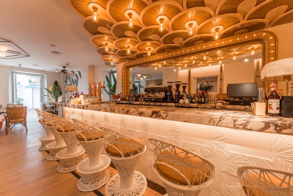 imagen 19 de Marbella estrena restaurante: Lateral Naranjos.