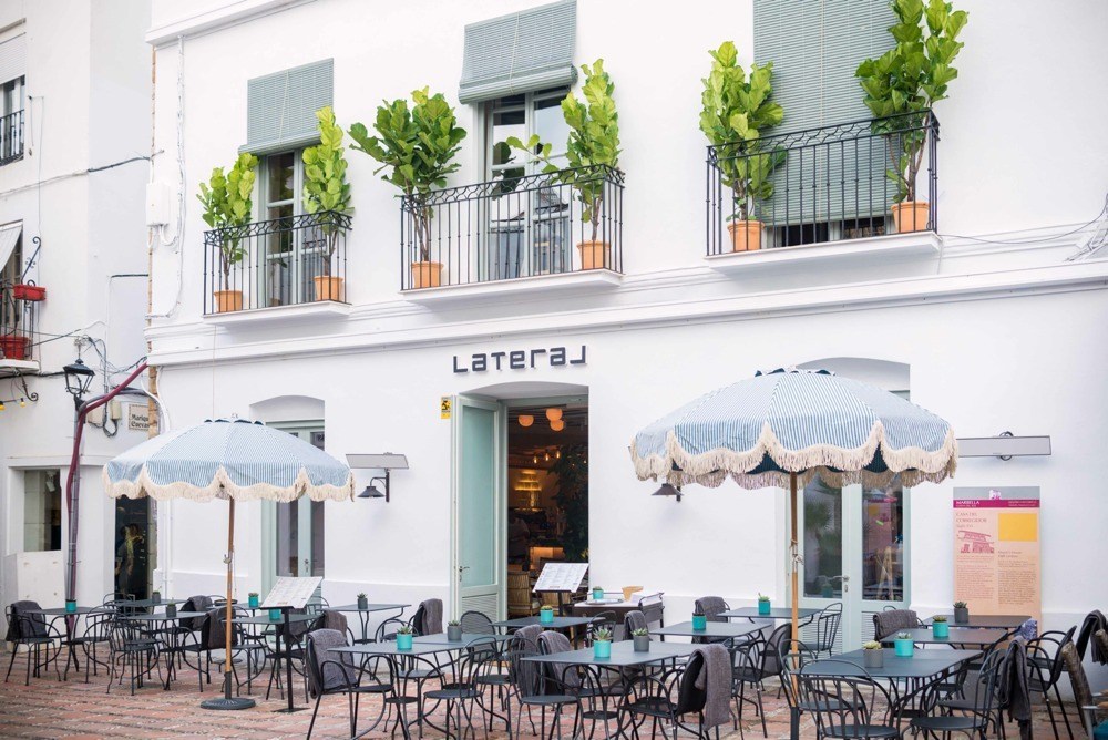 imagen 23 de Marbella estrena restaurante: Lateral Naranjos.