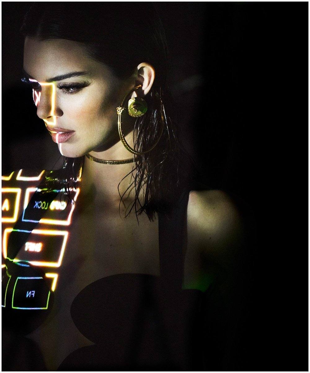 imagen 9 de Versace, Jennifer López, Kendall Jenner, la inteligencia artificial y la moda de primavera y verano.