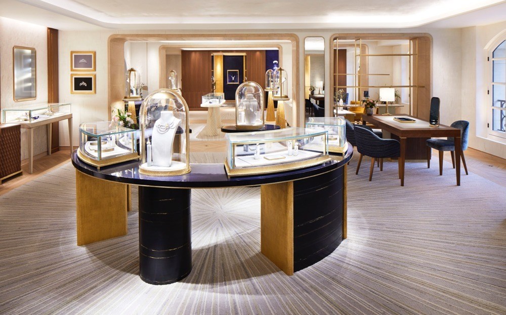 imagen 5 de Chaumet reabre su histórica boutique en Place Vendôme.