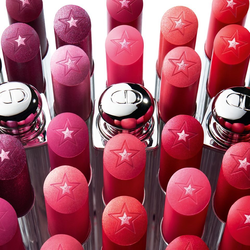 imagen 5 de Cara Delevingne y el brillo de labios resplandeciente de Dior.