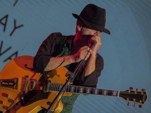 Juan Perro publica un sabroso nuevo single que llega acompañado de su vídeo.