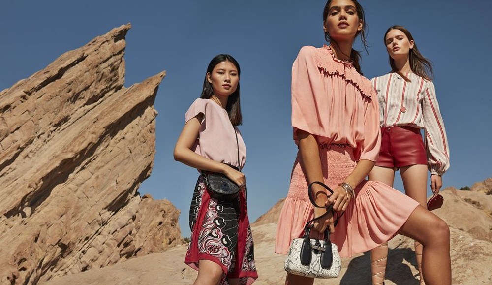 imagen 4 de Longchamp se lleva a Kendall Jenner al desierto.