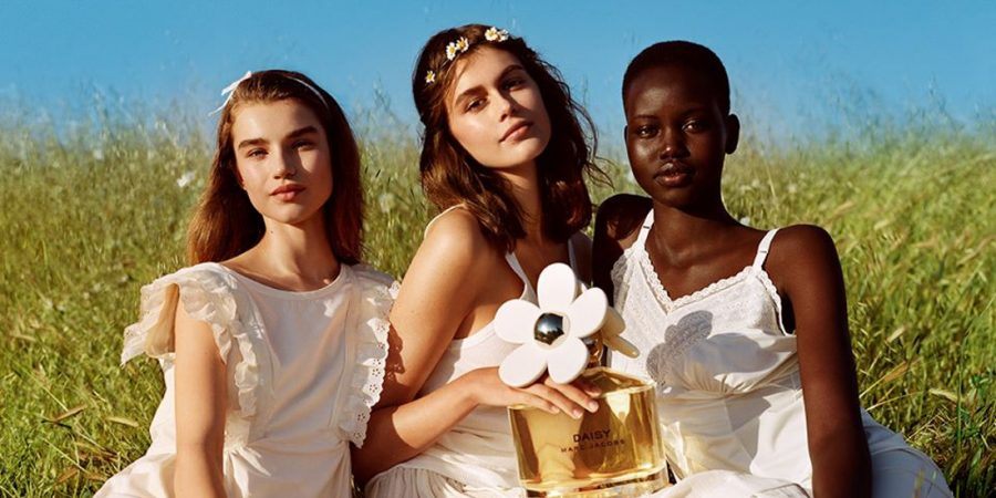 Marc Jacobs lanza su nueva campaña para la fragancia Daisy (la margarita).