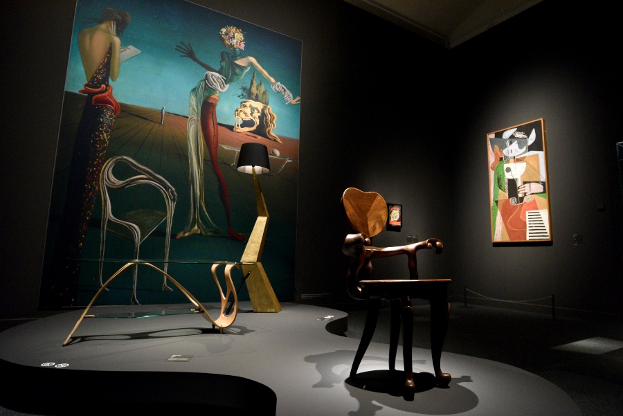 imagen 1 de Surrealismo y diseño: un siglo de historia en CaixaForum.