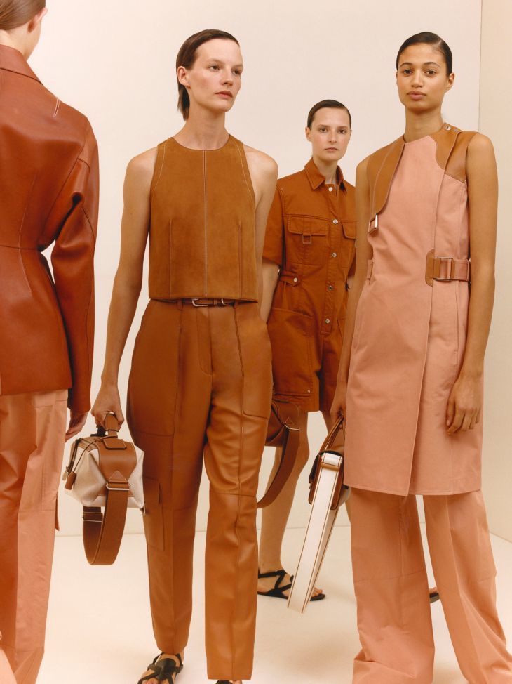 imagen 16 de El corte arquitectónico protagoniza la primavera y el verano de Hermès para ellas.