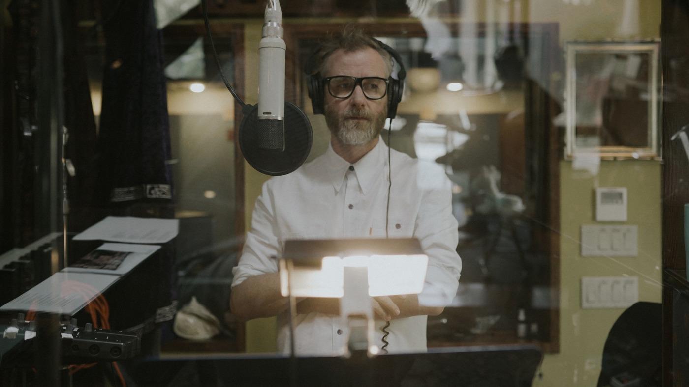 imagen 1 de El líder de The National, Matt Berninger, anuncia su álbum de debut.