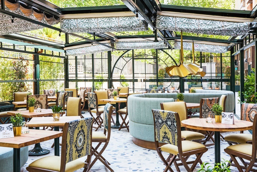 imagen 10 de Los restaurantes Lateral celebran la desescalada abriendo sus terrazas.